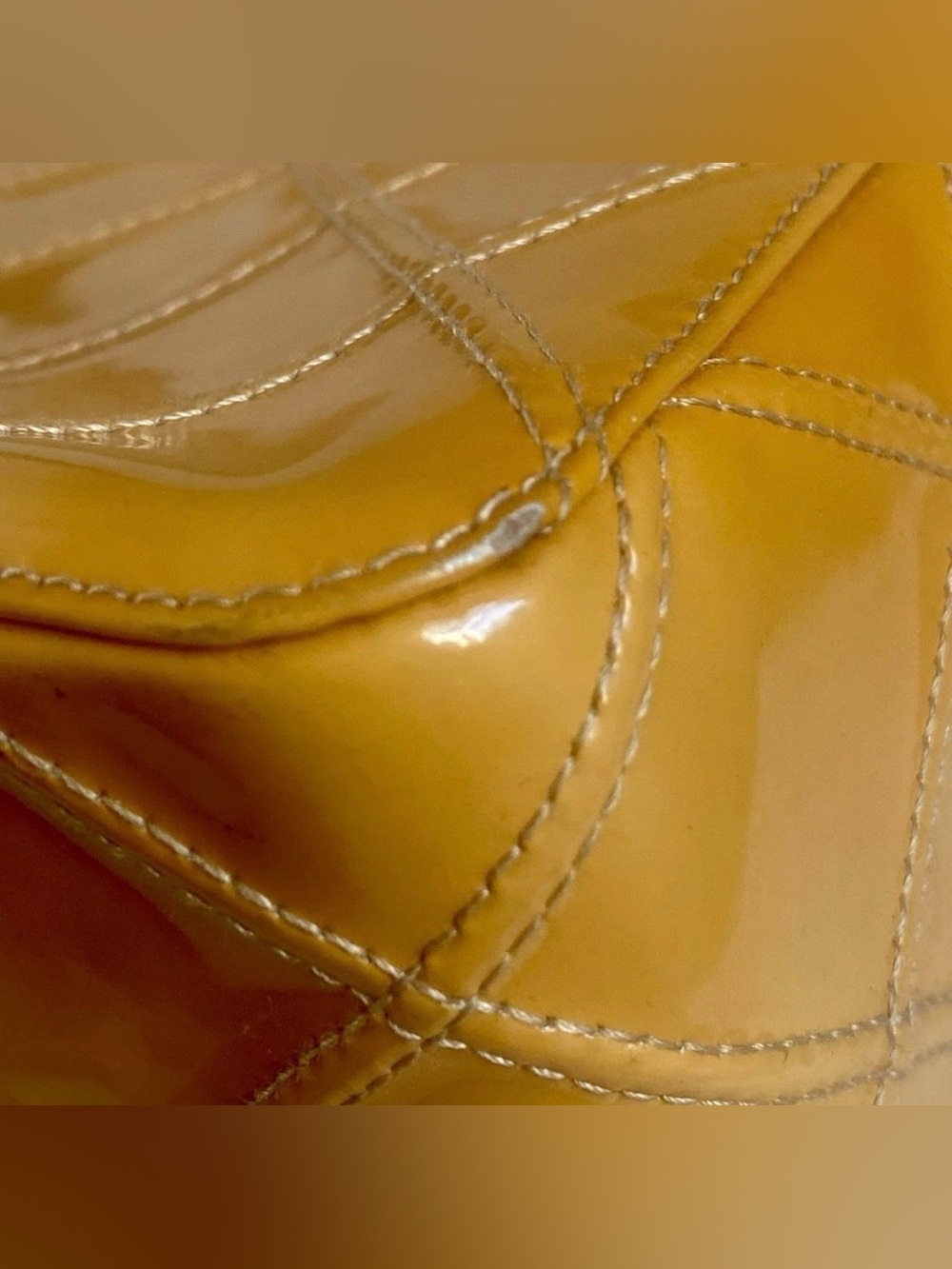 CHANEL EUC Vintage (2001) Yellow Patent Leather Camera Bag - Picture 8 of 14